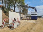 Bosch Beton - Hoogteverschil opgelost met keerwanden in Kessel nabij het veer (Limburg)