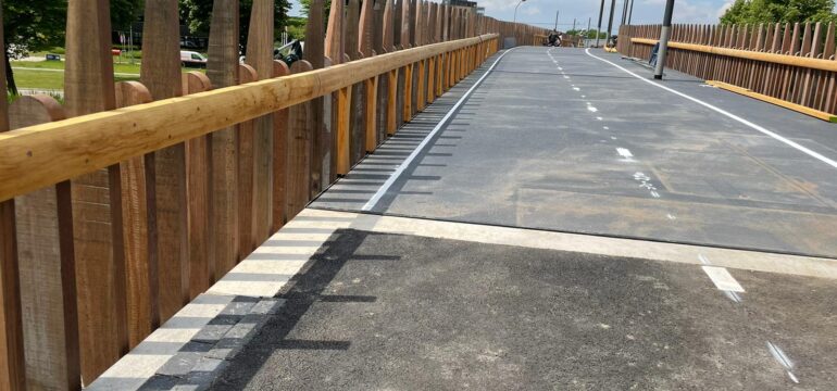 Bosch Beton - Nelson Mandelabrug, wandel- en fietsbrug in Lelystad