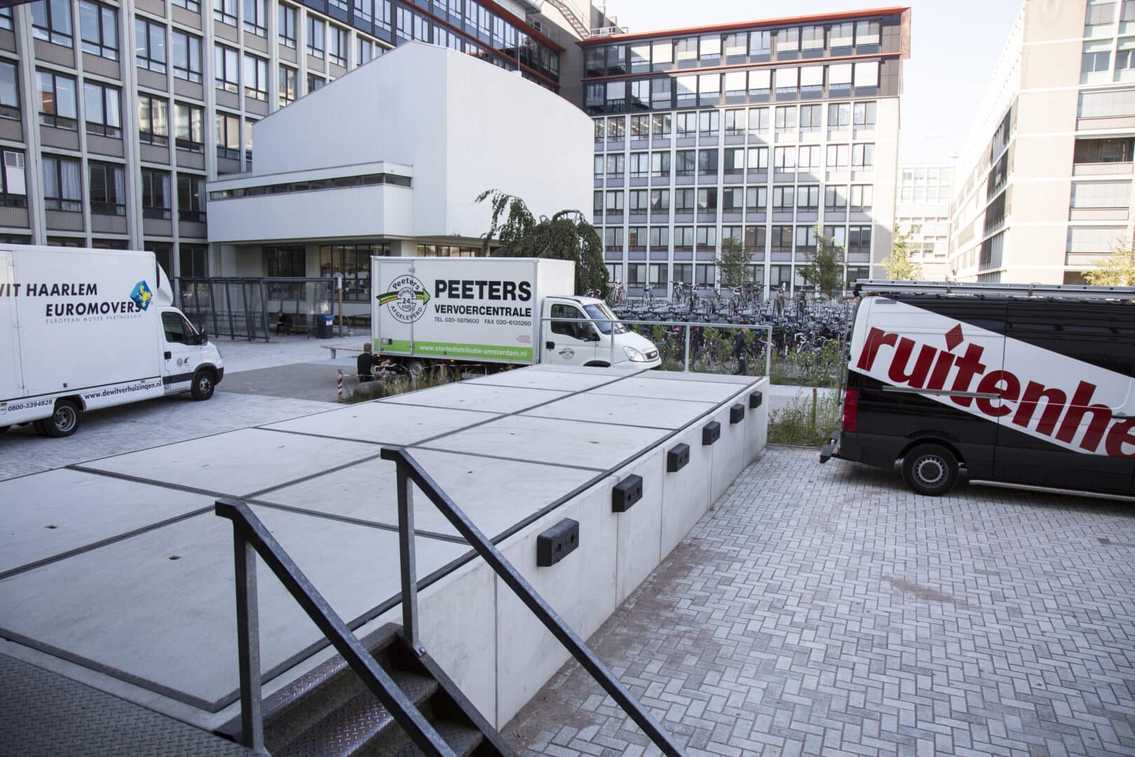 Bosch Beton - Loading dock van keerwanden zorgt voor veiligheid bij VU Amsterdam