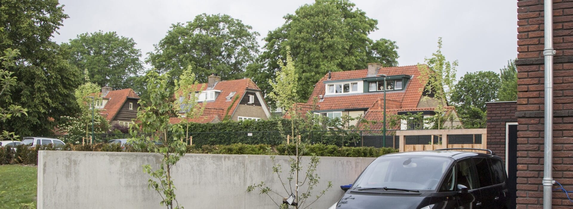 Bosch Beton - Keerwanden in nieuwe woonwijk Land van Bieshaer in Soest